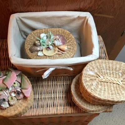 Lot #183 Wicker and Basket Lot