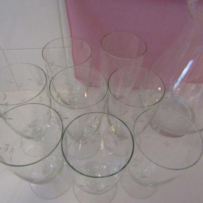 LOT 82  ETCHED GLASSWARE