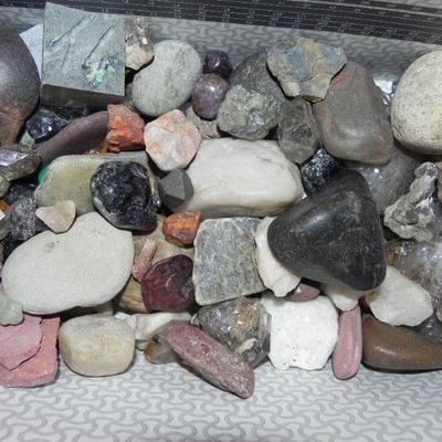 LOT 37  COLLECTION OF ROCKS