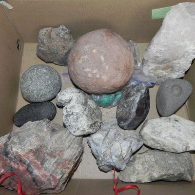 LOT 37  COLLECTION OF ROCKS