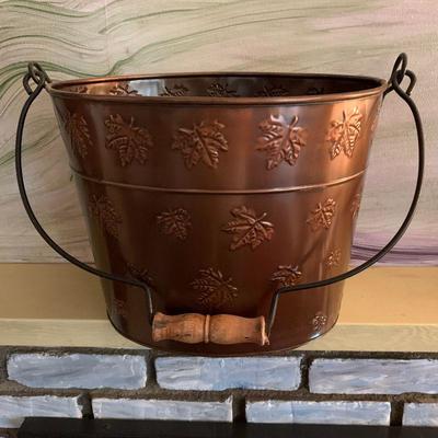 #143    DECORATOR METAL BUCKET BAIL HANDLE PRESSED LEAF DESIGN