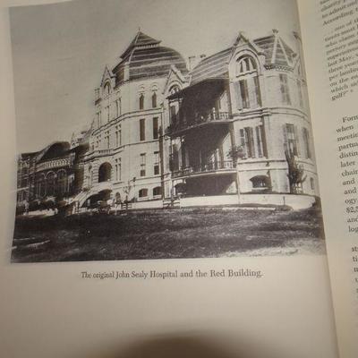 The University of Texas Medical Branch at Galveston UTMB a 75 Year History 1st Edition 