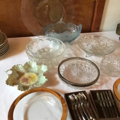 158 Decorative & Cut Glass Bowls