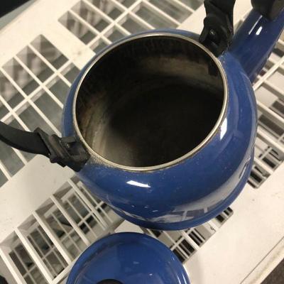 LeCreuset tea pot, blue enamel, used condition