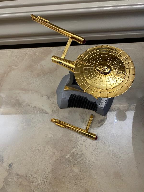 Lot 63 U.S.S. Enterprise Franklin Mint Collectible Model