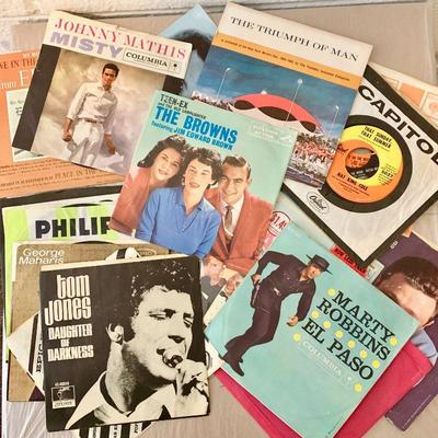 #203  COLLECTION OF 45s  