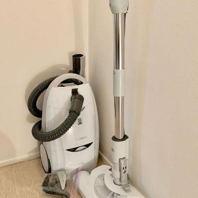 #209  KENMORE PROGRESSIVE ALL FLOORS CANNISTER VACUUM W/BOX