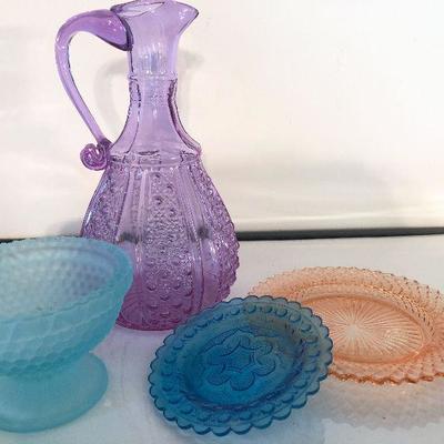 L15: Small Decorative Colored Glass Trinket Trays and More