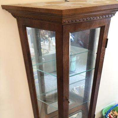 L22: 3 Sided Curio Cabinet