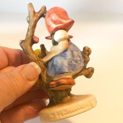 L34: Hummel Apple Tree Boy and Girl