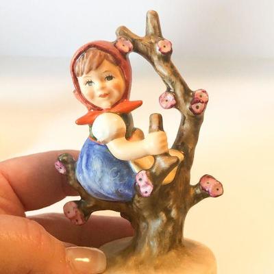 L34: Hummel Apple Tree Boy and Girl