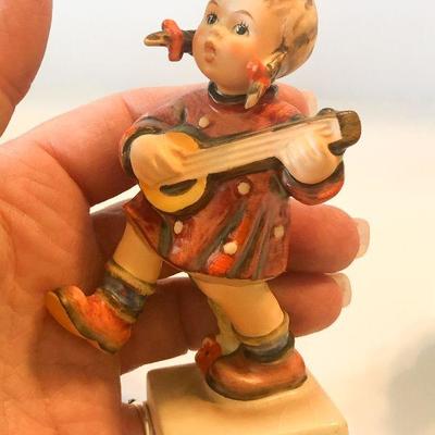 L37: Hummel Happiness and Boy