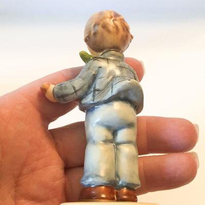L37: Hummel Happiness and Boy