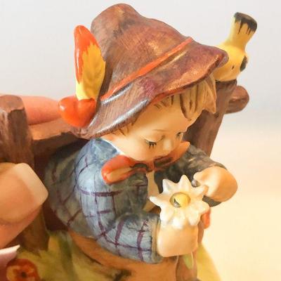 L38: Hummels She loves Me Not & Daisies Don't Tell