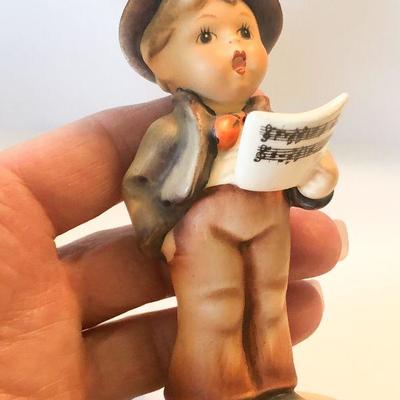 L39: Hummel Lot Soloists 135 