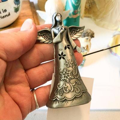 L54: Lot of Angel Decorations