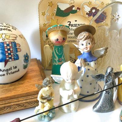 L54: Lot of Angel Decorations