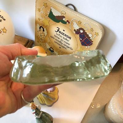 L54: Lot of Angel Decorations
