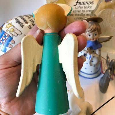 L54: Lot of Angel Decorations