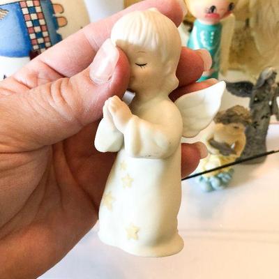 L54: Lot of Angel Decorations