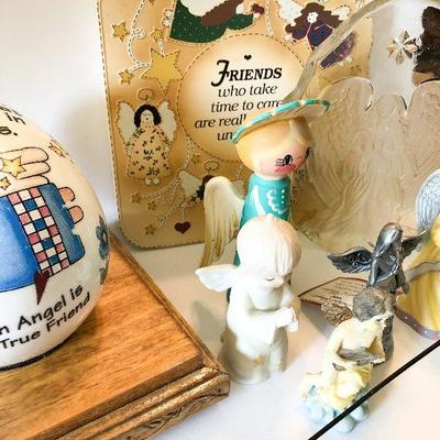 L54: Lot of Angel Decorations