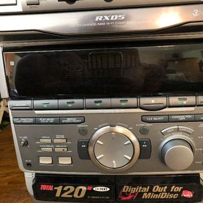 L74: Sony Compact Disc Stereo and Speakers