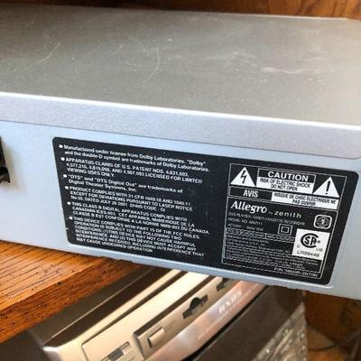L74: Sony Compact Disc Stereo and Speakers