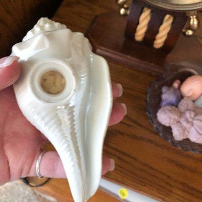 L75: Beachhouse/ Nautical Decor
