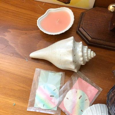 L75: Beachhouse/ Nautical Decor