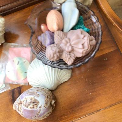 L75: Beachhouse/ Nautical Decor