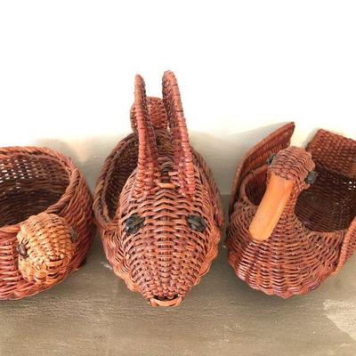L78: Vintage Basket Lot Turtle, Rabbit, Duck