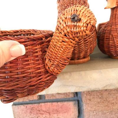 L78: Vintage Basket Lot Turtle, Rabbit, Duck