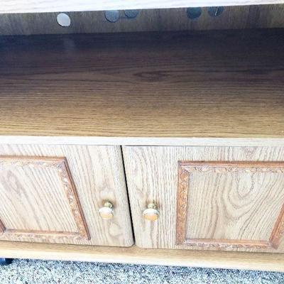 L84: Rolling Media/Microwave Cart