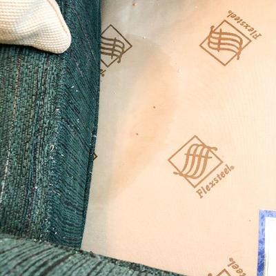 L86: Evergreen Flexsteel 3 Cushion Sofa