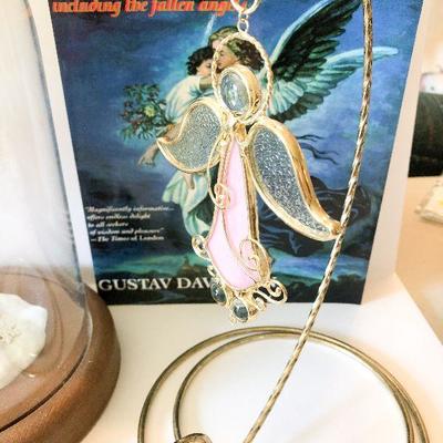 L87: A Dictionary of Fallen Angels and Decorations