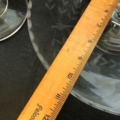 K10: Etched Tidbit Tray and Compote