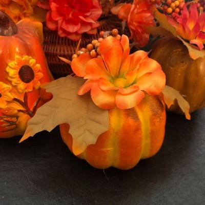 K17: Fall Decorations Centerpiece lot