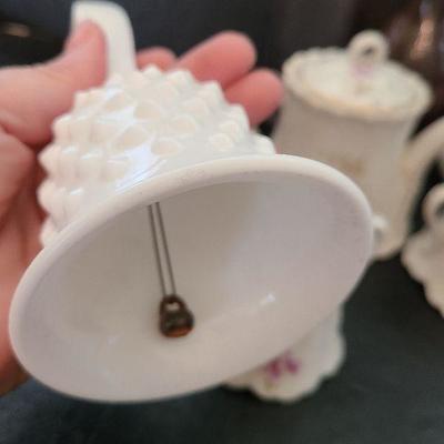 K20: Porcelain Creamer, Sugar, and More lot