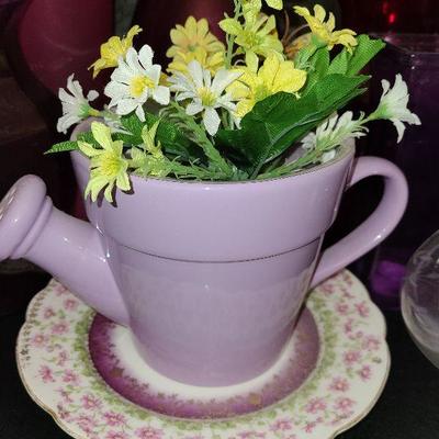 K28: Colorful Vase Lot