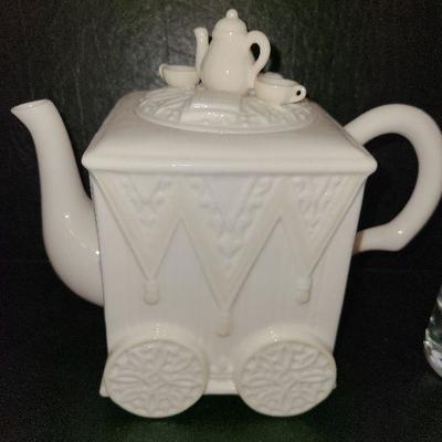 K38: Butler's Pantry Teapot by Lenox and More