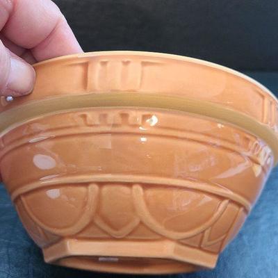K44: Heirloom Pantry Vintage Inspired Mixing Bowls. 