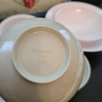 K48: Melamine Dishes and Patriotic Cutting Board