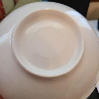 K48: Melamine Dishes and Patriotic Cutting Board