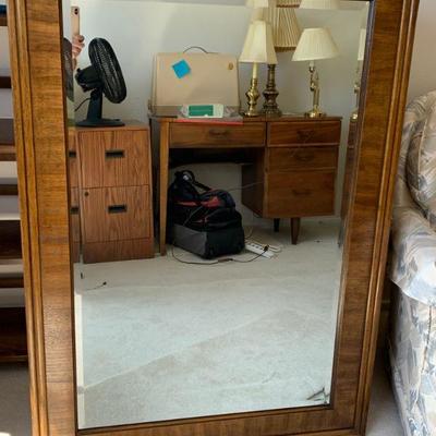#230    DREXEL LARGE VERTICAL MIRROR MATCHING 9 DRAWER CONSOLE DRESSER 