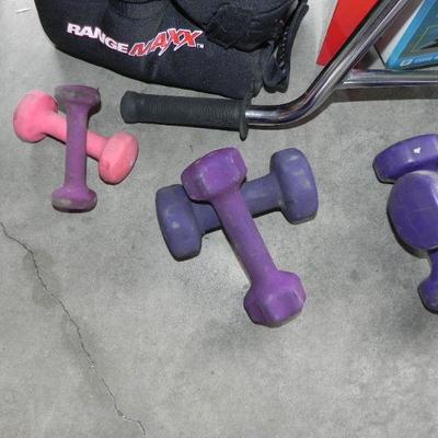 LOT 136  WORK OUT ITEMS