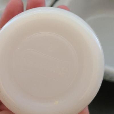 K53: Vintage Glassbake Casserole and Custard Cups
