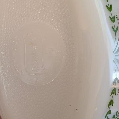 K53: Vintage Glassbake Casserole and Custard Cups
