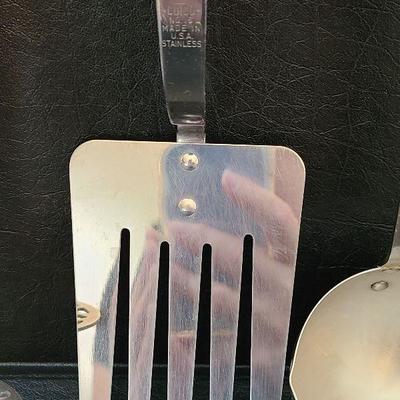 K54: Cutco Cutlery Serving Utensils and Wall Rack