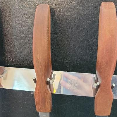 K54: Cutco Cutlery Serving Utensils and Wall Rack