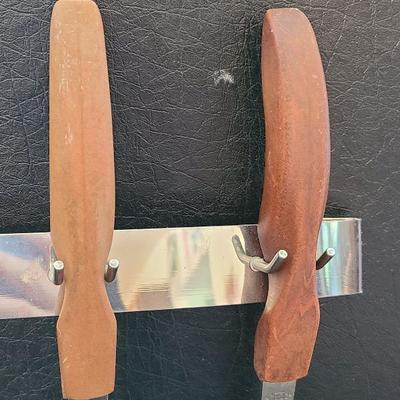 K54: Cutco Cutlery Serving Utensils and Wall Rack